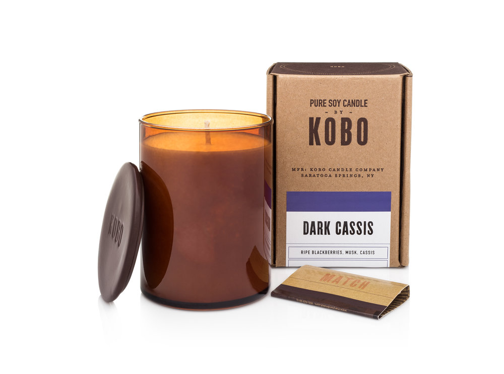 KOBO Woodblock Candle Dark Cassis illatgyertya (15oz / 425g)